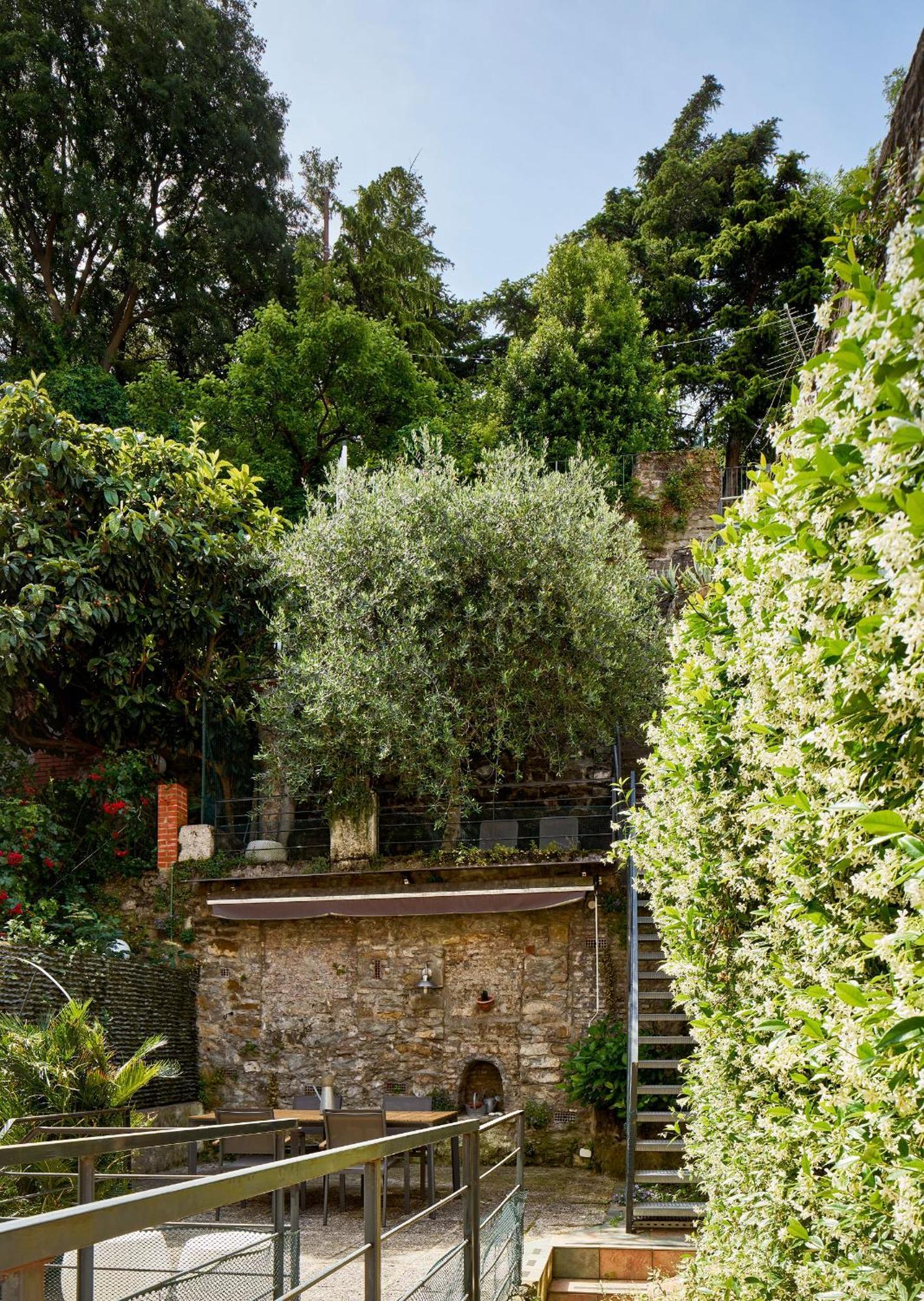 Апартаменты Giardino Segreto, In Centro Триест Экстерьер фото